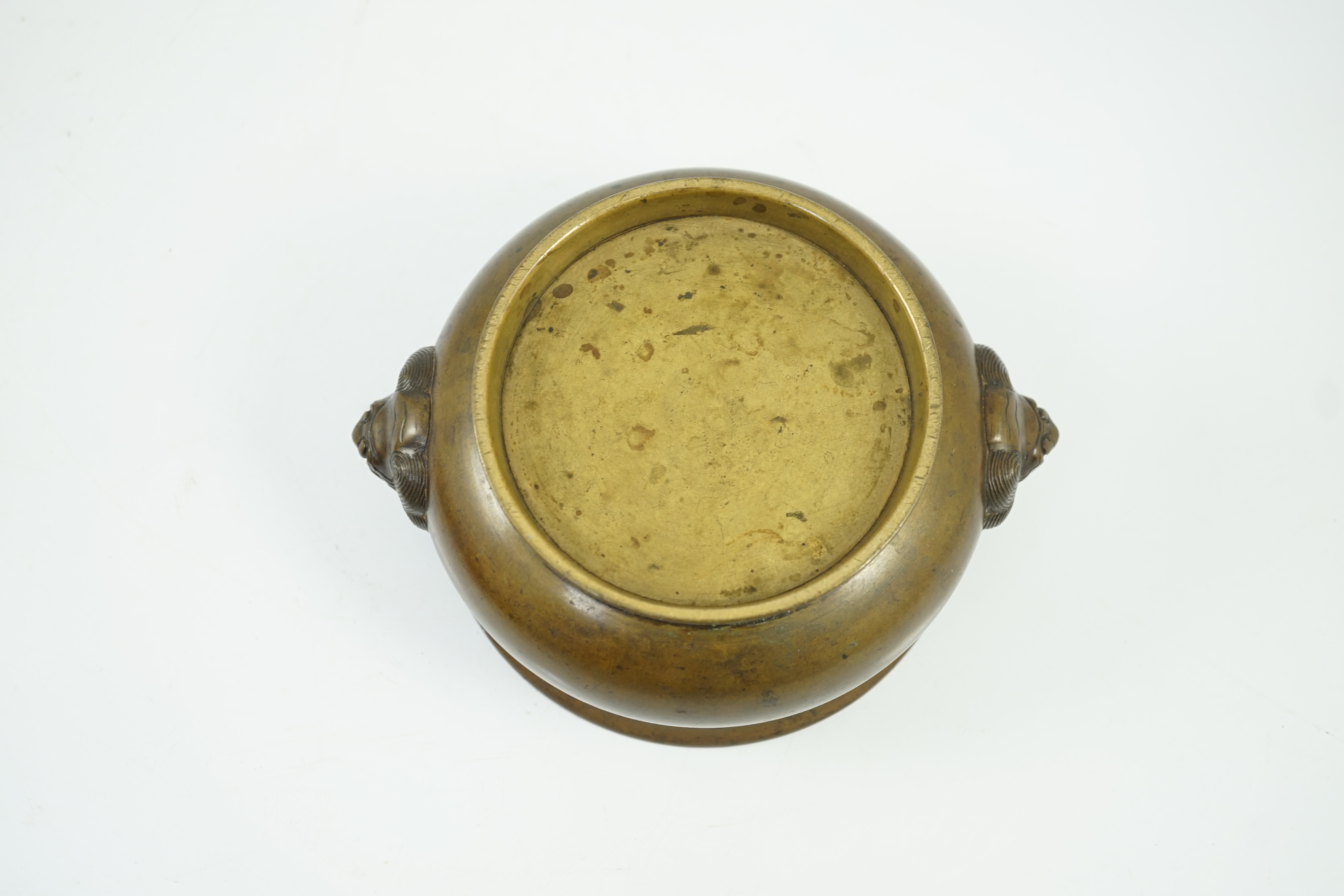 A Chinese bronze censer, gui, 18th century